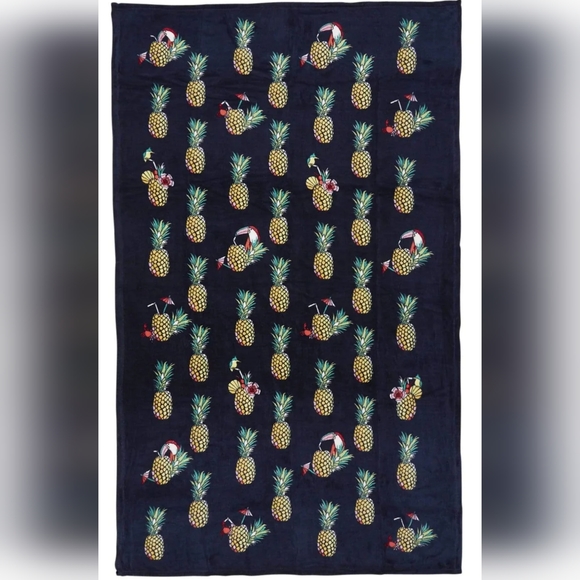 NWT $59🍍 Vera Bradley Throw Blanket in Fleece Toucan Party - Picture 4 of 4